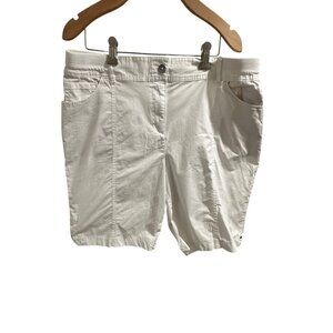 🍒 2/$20 🍒 Chicos Womens White Cotton/Spandex Bermuda Shorts Size 10